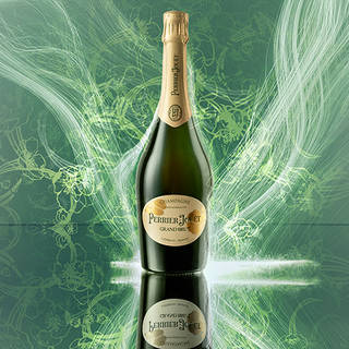 『ペリエ ジュエ グラン ブリュット』のボトルデザインがリニューアル｜Perrier-Jouët