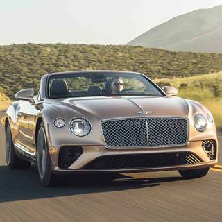 V8ならではの走りとサウンド─コンチネンタルGTに4.0リッターV8ターボモデルが追加｜Bentley