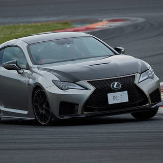 ドイツからのライバルたちとも伍して戦える──新型レクサスRCFに試乗｜LEXUS