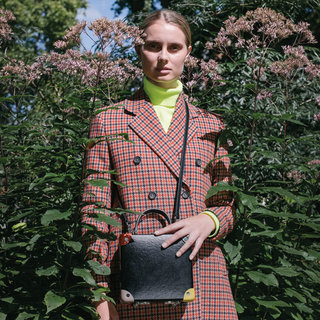  ポール・スミスのエッセンスが加わったグローブ・トロッター「ザ・ロンドン・スクエア」｜Paul Smith × GLOBE-TROTTER