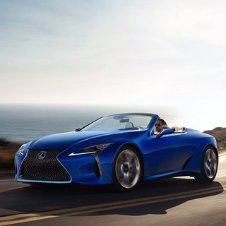 待望のLC500コンバーチブルモデルがついにワールドプレミア｜Lexus