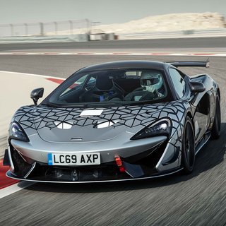 マクラーレンから公道走行可能なレーシングカー「620R」が登場｜Mclaren
