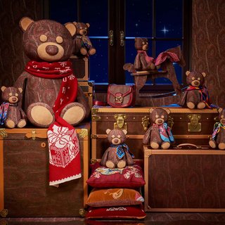 エトロのホリデーシーズン向け限定カプセルコレクション｜ETRO