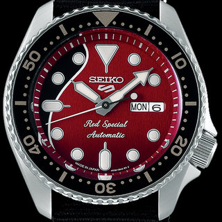 “QUEEN”ブライアン・メイ氏とセイコー 5スポーツのコラボレーション限定モデル｜SEIKO