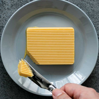 国産発酵バター専門ブランド・カノーブル初の「安納芋バターケーキ」が登場｜CANOBLE