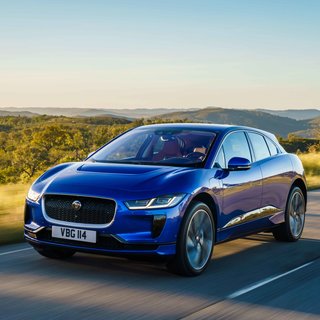 プラスティックごみ問題解決へ──ジャガー・ランドローバーが新たなリサイクルプロセスの試験運用を実施｜Jaguar LandRover