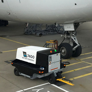 関西国際空港で電気式移動電源車「eGPU」の国内初の実証実験がスタート｜Kansai International Airport