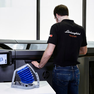 ランボルギーニ、新型コロナウイルス蔓延を受け人工呼吸器メーカーの製造を支援｜Lamborghini