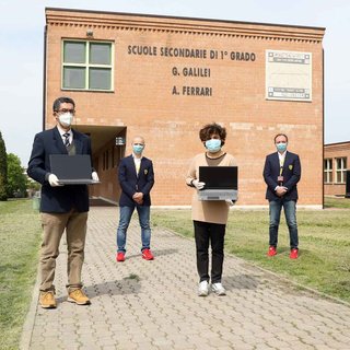 新型コロナウイルスの影響を受け、地域社会を支援するためフェラーリ幹部が報酬を寄付｜Ferrari