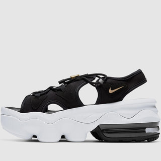 「ナイキ エア マックス ココ」が登場。夏にぴったりのウィメンズ サンダル｜NIKE