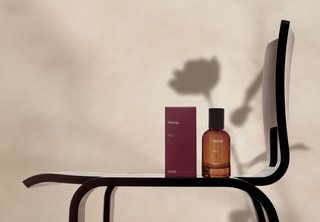 イソップ4作目となるフレグランス「ローズ オードパルファム」が登場｜Aēsop