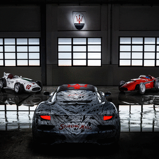 マセラティMC-20プロトタイプの写真公開第2弾～スターリング･モス卿に捧ぐ～｜ Maserati
