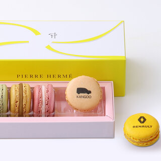 カングーなどが描かれたスペシャルなマカロンの詰め合わせを販売｜Renault