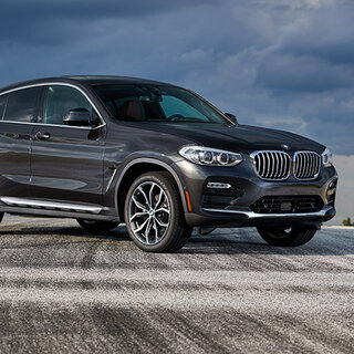 BMW X4に2.0Lディーゼルエンジン搭載モデルの「XDrive20d」を追加｜BMW