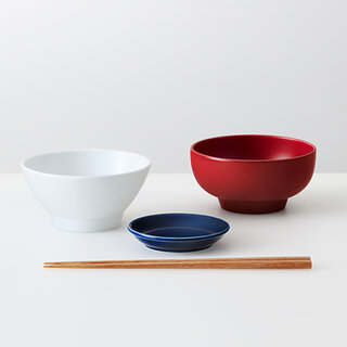 日々の食卓を共にする、普遍的、機能的な美しさをもつテーブルウェア「コモン」｜Common