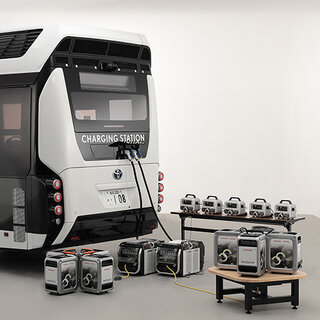 トヨタとホンダが協力し、移動式発電・給電システムの実証実験を開始｜TOYOTA  ＆ HONDA