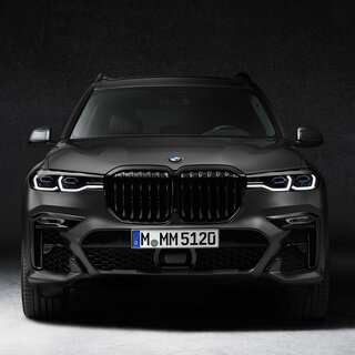 BMWから存在感のある漆黒をまとう7台のみのX7限定車が登場｜BMW
