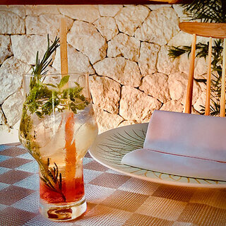 ひらまつがサステナブルな「さとうきび繊維のストロー」を全施設で採用｜Hiramatsu