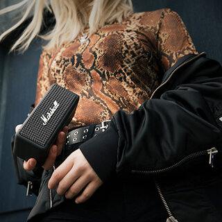 マーシャル史上最小ポータブルスピーカー「Emberton」｜Marshall