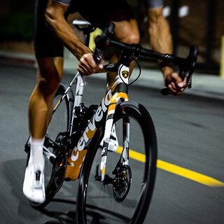 ランボルギーニ、サーヴェロがコラボレーションした63台限定のロードバイクを発表｜Lamborghini