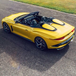 ベントレー、サロン・プリヴェでマリナーが手掛けた3台を世界初披露｜BENTLEY 