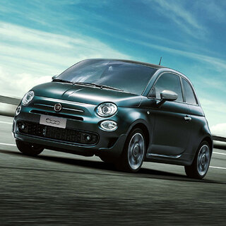 開放的な車内とマニュアルトランスミッションを採用した限定車｜FIAT