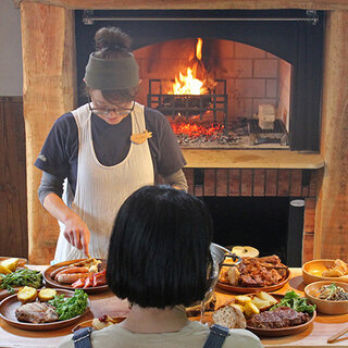 薪火で料理を楽しめる新コテージが誕生｜KITA-KARUIZAWA Sweet Grass