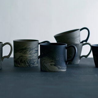 女性彫刻家・ジーナ・クワンのアトリエ、そこで紡がれる物語を形に｜gena kuwan