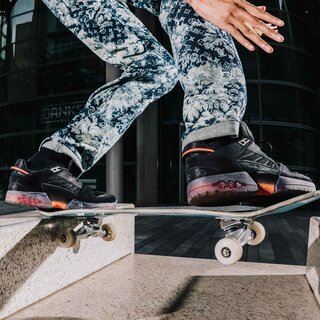 ヴァージル・アブローによるルイ・ヴィトンの新作メンズ・スニーカー「A View」｜LOUIS VUITTON