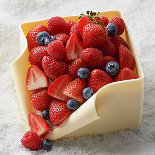 小人数でも楽しめるコンラッド東京のクリスマスケーキ｜CONRAD TOKYO