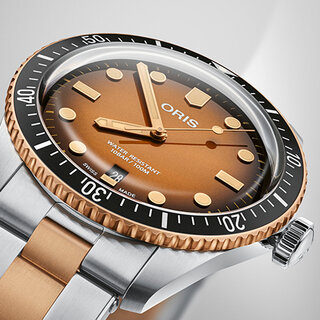 「オリス ダイバーズ65」バイカラーモデルに新色が登場｜ORIS