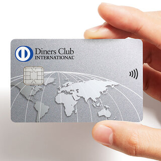 カードおもて面のカード情報を裏面に集約。新たなダイナースクラブがスタート｜Diners Club