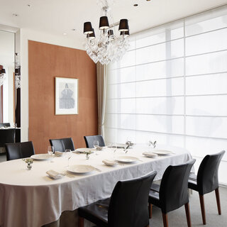 安心・安全に特別な時間を過ごす。ひらまつの個室レストラン｜HIRAMATSU