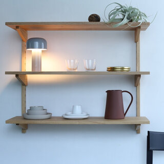 洗練されたデザインでありながらシンプルで気取らない堅牢な棚｜STATTMANN 