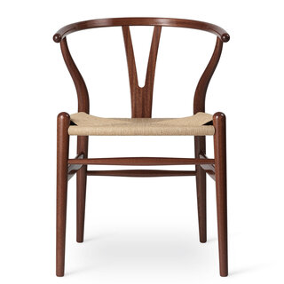 ハンス J. ウェグナー、107回目の誕生日を祝う。Yチェアの限定記念モデル ｜CARL HANSEN & SØN