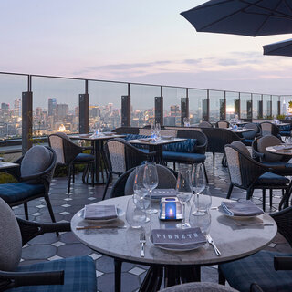 フォーシーズンズホテル東京大手町のルーフトップテラスが待望のオープン｜Four Seasons Hotel Tokyo at Otemachi