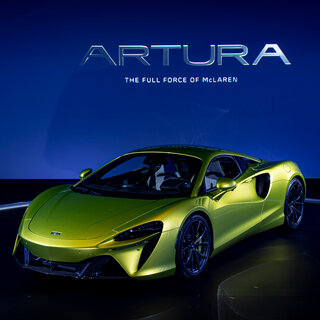 マクラーレン、新型ハイブリッドのアルトゥーラをジャパンプレミア｜McLaren
