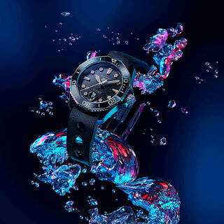 蘇るアイコン。「タグ・ホイヤー アクアレーサー プロフェッショナル300」コレクションに「ナイトダイバー」が復活｜TAG HEUER