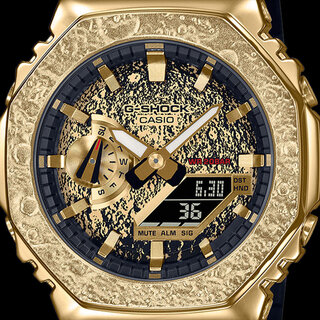 月面をリアルに表現。スペイスシーかつゴージャスな“カシオーク”｜G-SHOCK