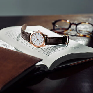 クラシカルな外観と、圧倒的な薄さ。スタンダードなルックスを得た新作「シチズン エコ・ドライブ ワン」｜CITIZEN