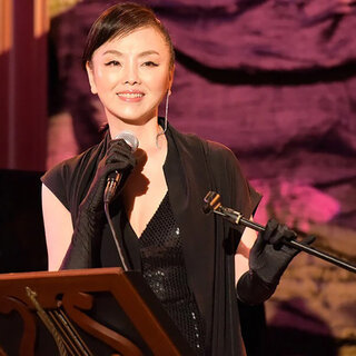 女優 松田美由紀インタビュー。私がいま歌手としてステージに上がる理由