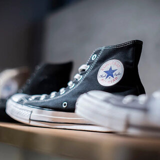 コンバースだからできるエコロジーを応援する活動、 スニーカーが媒体になりエコ素材を紹介する｜CONVERSE