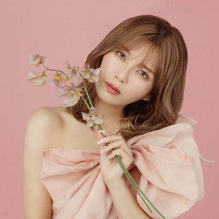 AAA・宇野実彩子プロデュース。ユーチューの“超絶落ちにくい”旬顔になれる新コスメ｜U/CHOO