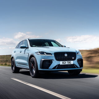 ジャガー Fペイスにスペシャルなカラーをまとう2種類の特別仕様車が登場｜Jaguar Land Rover