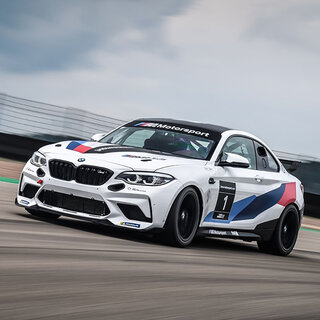 サーキットモデル「M2 CSレーシング」の専用レースがスタート｜BMW
