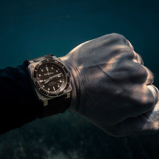  大人気ブロンズ製ダイバーズに、穏やかなブラウンダイアルモデルが誕生｜Bell & Ross