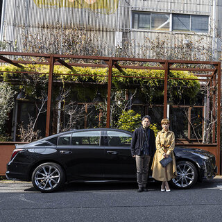 注目のクリエイターがキャデラックとともに過ごす一日──CT5 × インテリアスタイリスト窪川勝哉 & トラベルジャーナリスト 飯嶌寿子編｜Cadillac