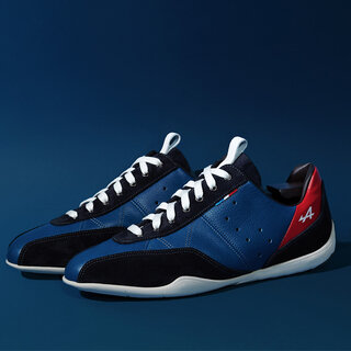 洗練されたデザインと機能性。両方を備えた日本オリジナルデザインのドライビングシューズが登場｜ALPINE×NEGRONI