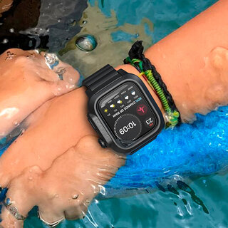 耐久性、防滴性、防塵性。三拍子揃った「Apple Watch Series 7」専用の完全防水ケース｜Catalyst