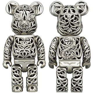マレーシアの老舗ピューターブランド、ロイヤルセランゴールが手がけたトラ柄のBE@RBRICK | MEDICOM TOY